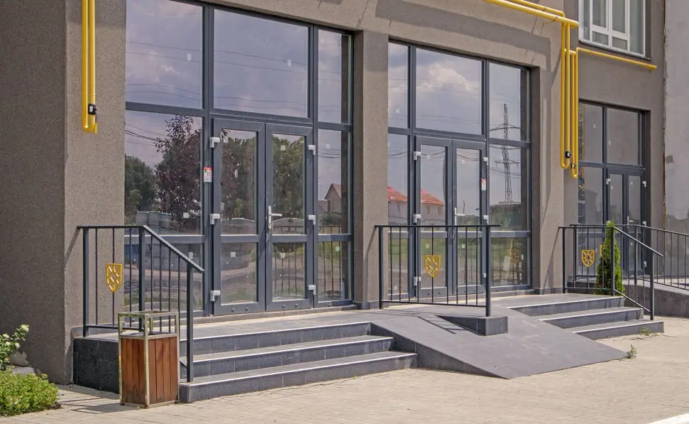 Glass and aluminium fixtures